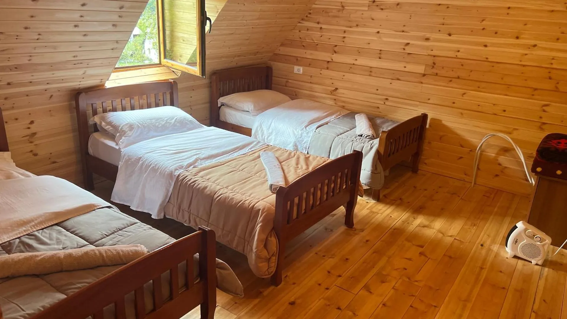 Te Oli Hotel Grunas Albânia